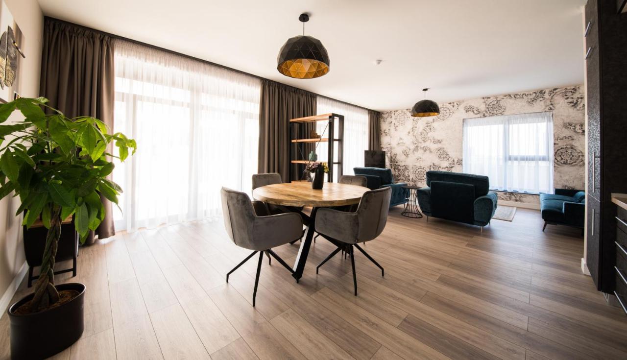 Biador Apartments Орадя Екстер'єр фото